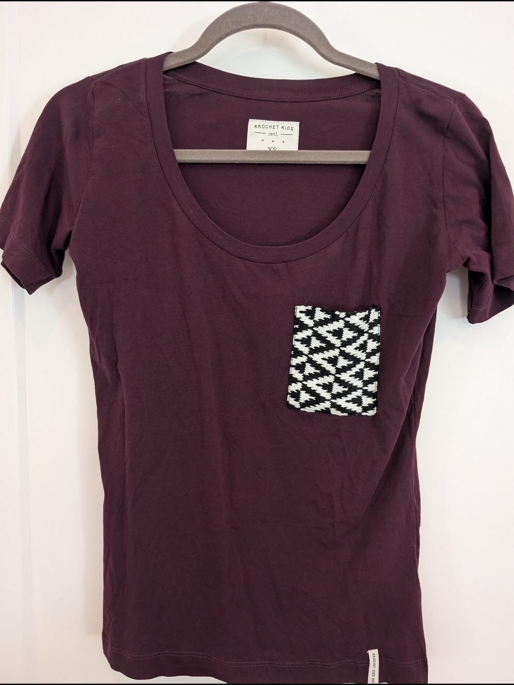 Plum Scoop Neck Tee with Patterned Chest Pocket